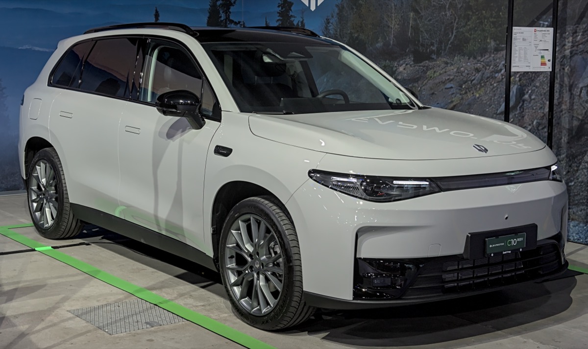 C10 Hybrid EV